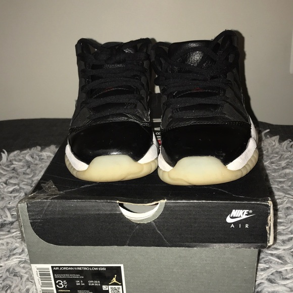 Jordan 11 retro low - Picture 1 of 8